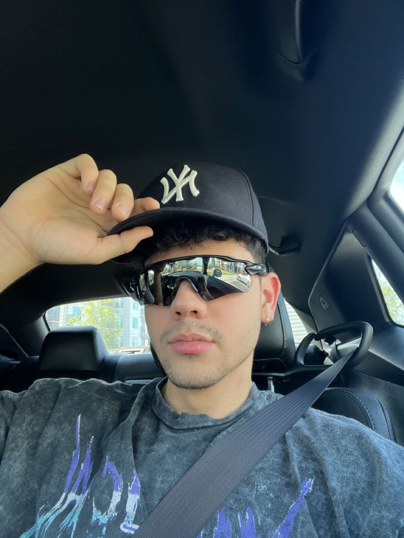 Glasses style reference photo